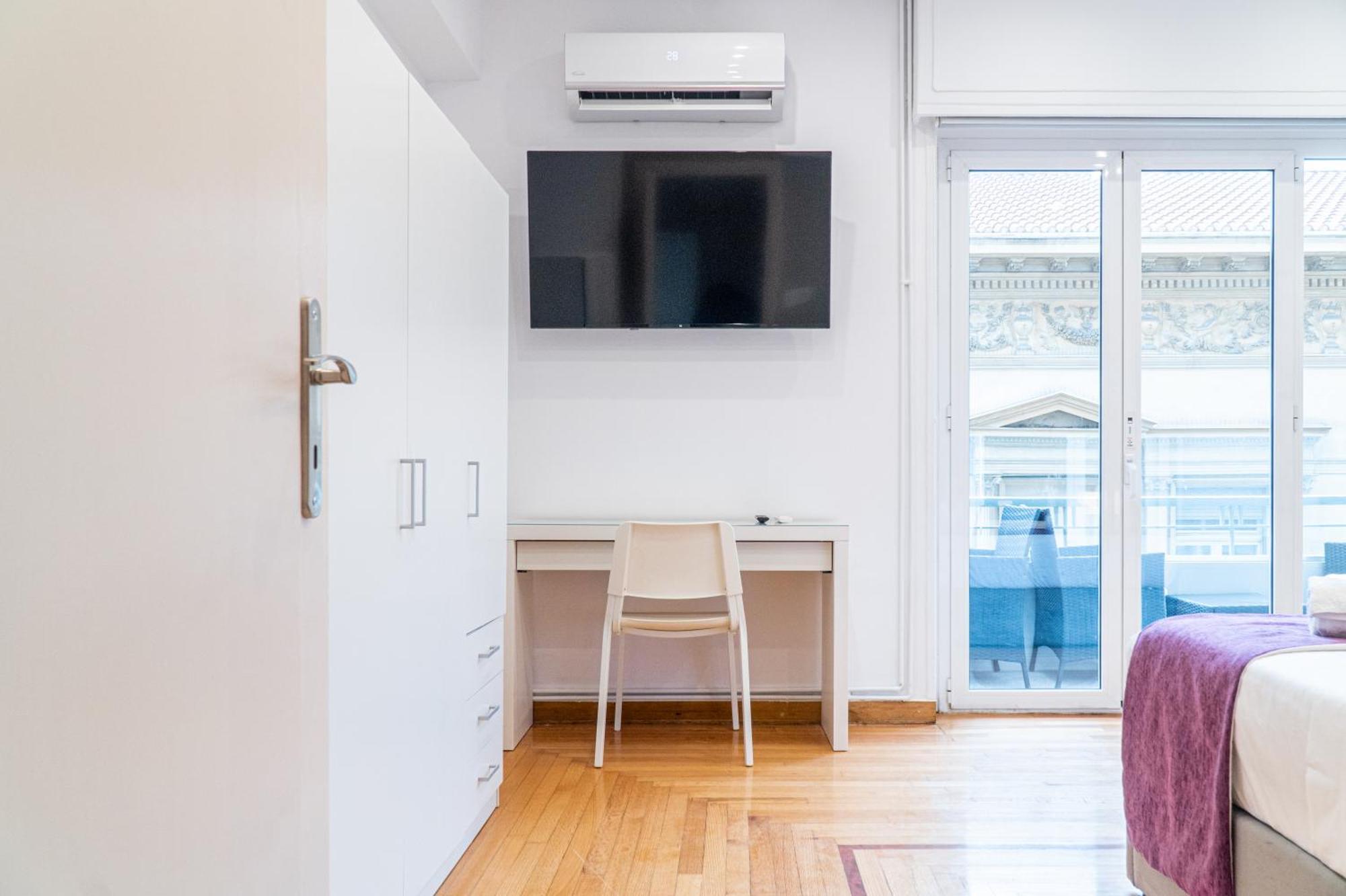 Syntagma Square, 100Sqm Luxurious Family Apt Атина Екстериор снимка