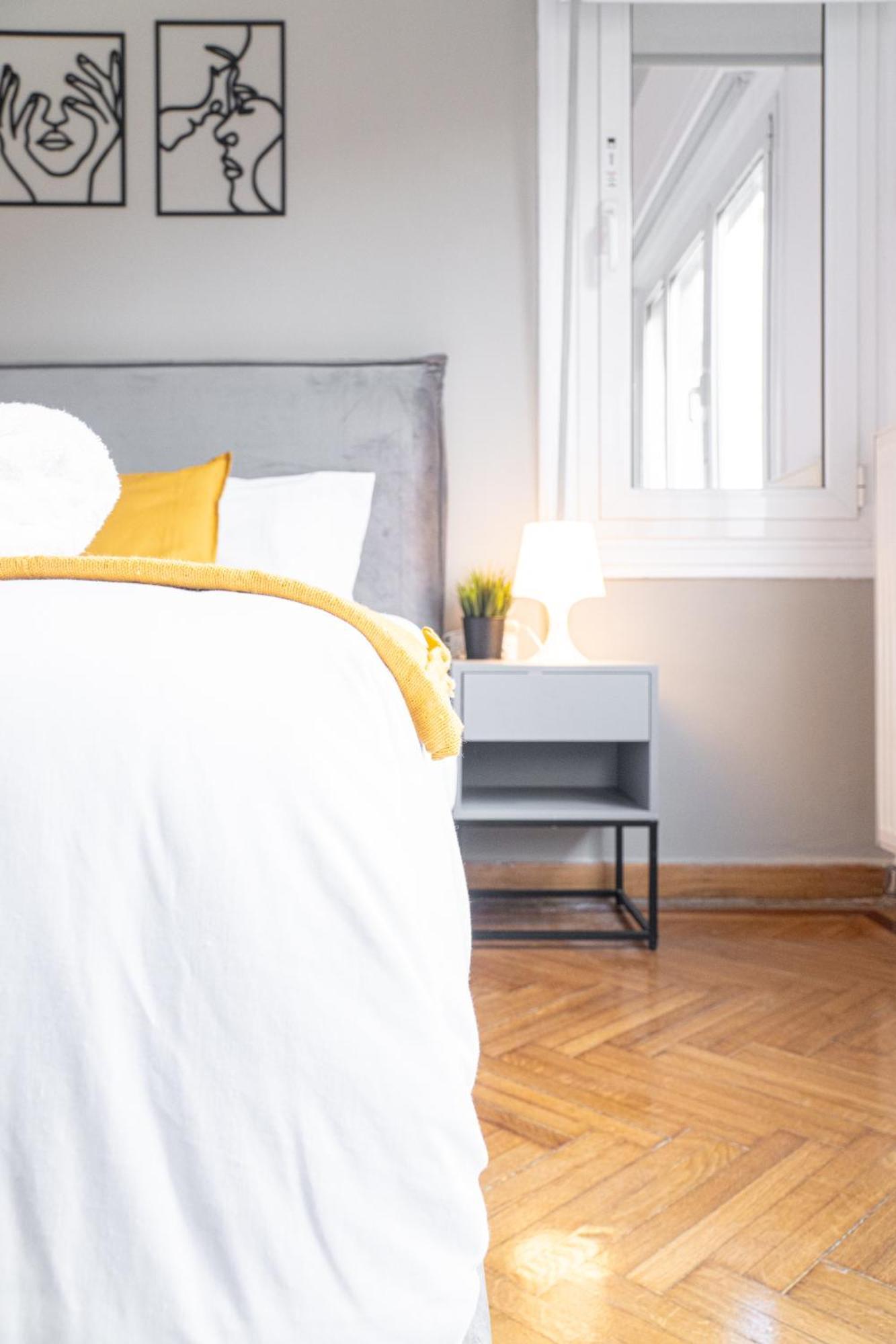 Syntagma Square, 100Sqm Luxurious Family Apt Атина Екстериор снимка